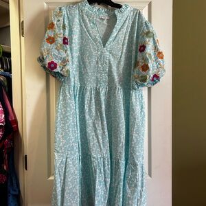 Chic Soul Floral Embroidered Puff Sleeve Dress New size 1xl